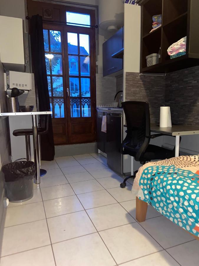 Emplacement Ideal : Studio Au Coeur De Dijon Disponible En Location Apartment ภายนอก รูปภาพ